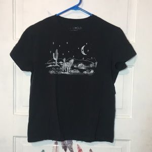 Wolf in the desert print black short sleeve tee